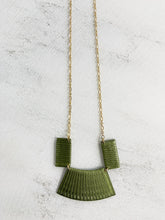 Load image into Gallery viewer, Nommo Necklace