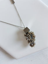 Load image into Gallery viewer, Mineral Necklace | Multiple Colors