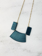 Load image into Gallery viewer, Nommo Necklace