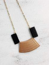 Load image into Gallery viewer, Nommo Necklace