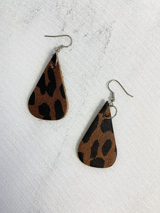 Capoeira Leather Earrings Brown Leopard Print